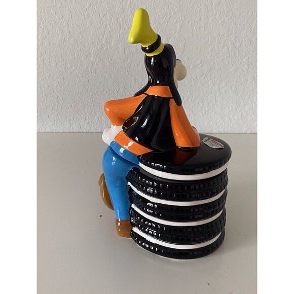 Disney Goofy Leaning On Oreo Stack Ceramic Cookie Jar Hand Painted Large NEW - Picture 4 of 15